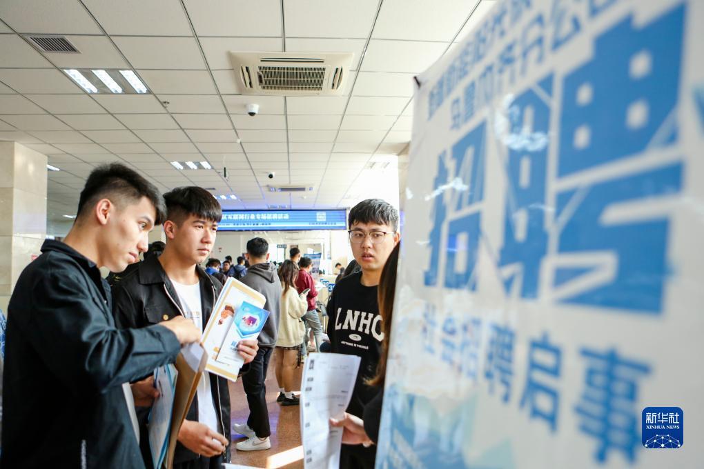 斗牛游戏大厅下载游戏牛牛